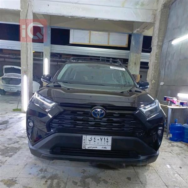 Toyota for sale in Iraq